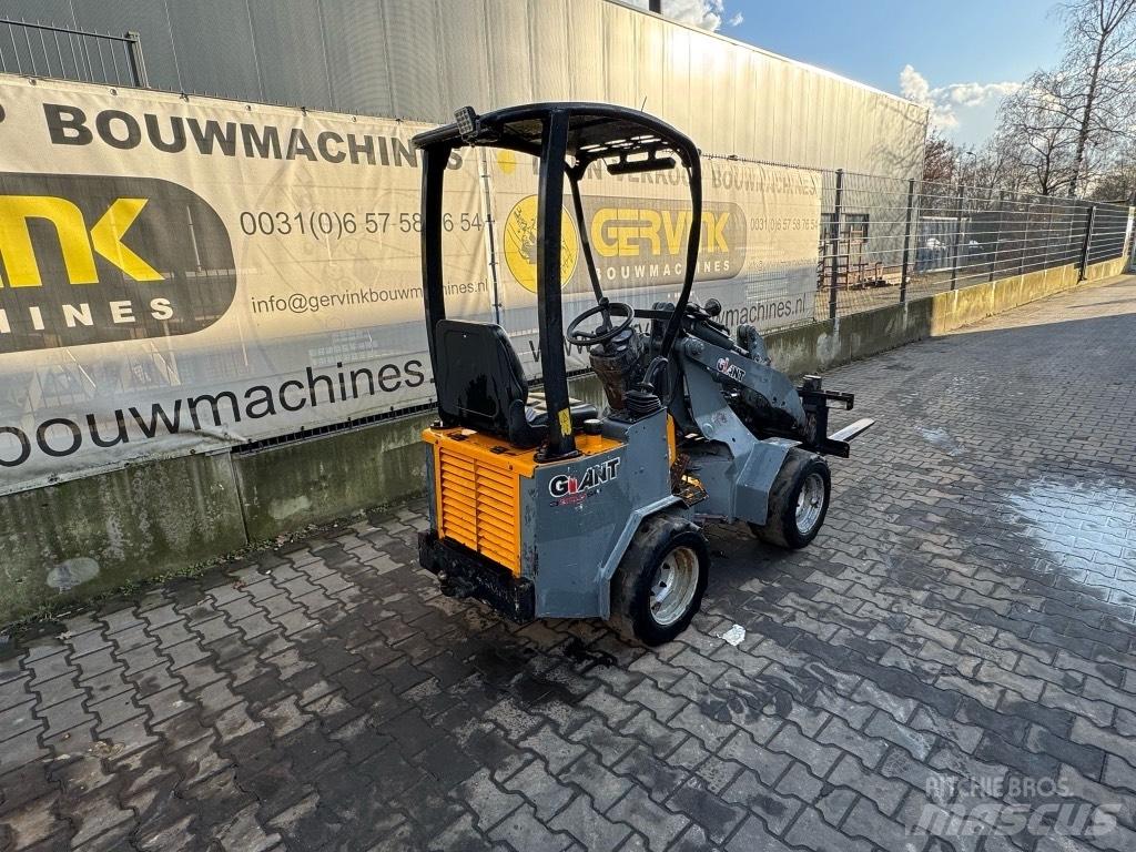 GiANT D 204 SW Minilader