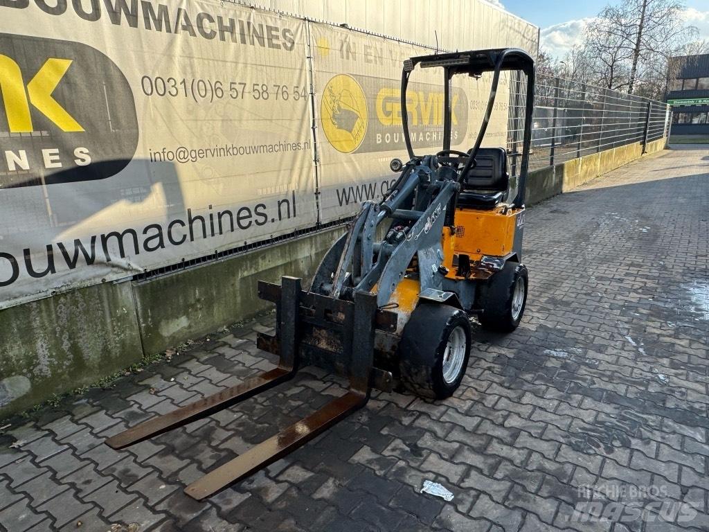 GiANT D 204 SW Minilader