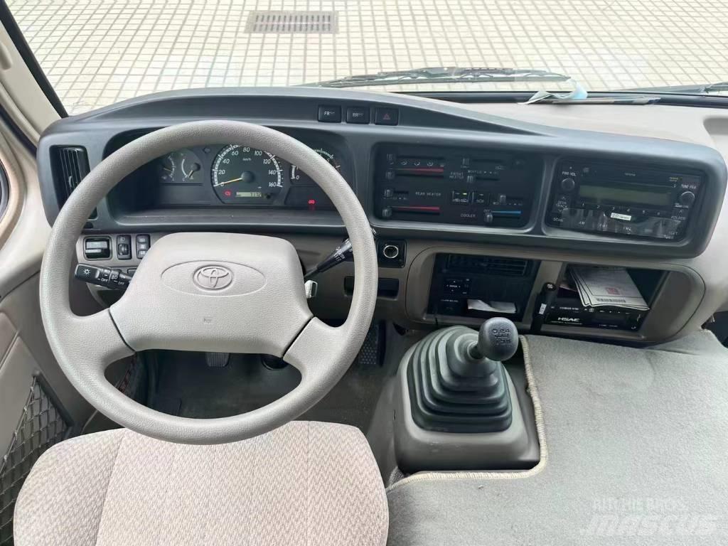 Toyota Coaster Bus Minibusse