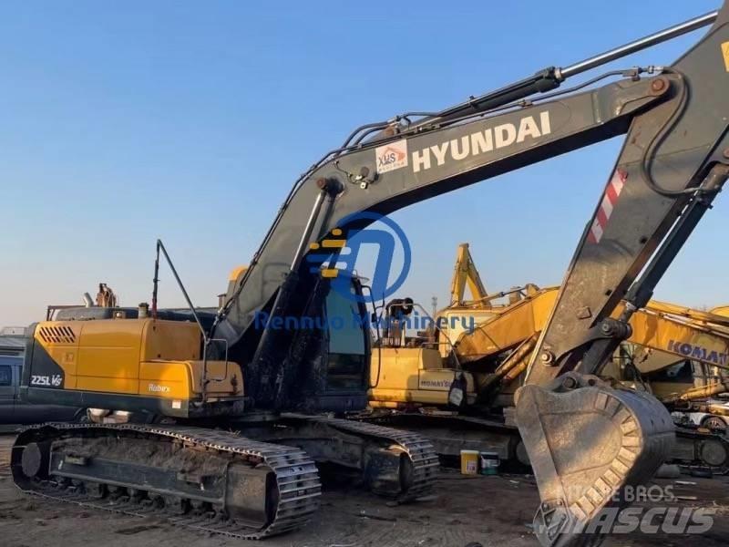 Hyundai 225VS Raupenbagger