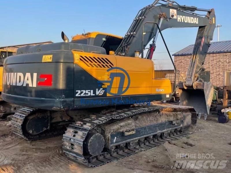 Hyundai 225VS Raupenbagger