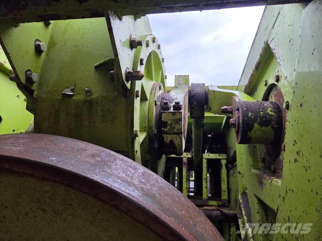 CLAAS Quadrant 1200 Quaderpressen