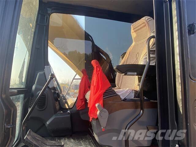 Sany SY215C Raupenbagger