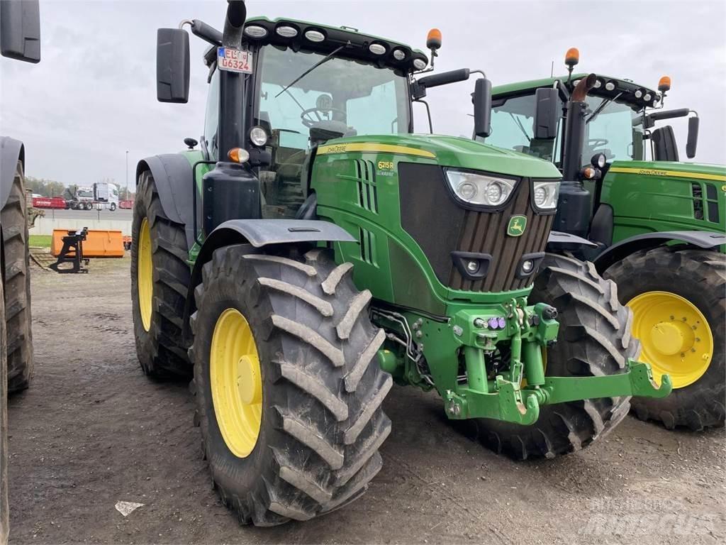 John Deere 6215R Traktoren