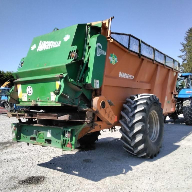Dangreville EV 11 Düngemittelverteiler