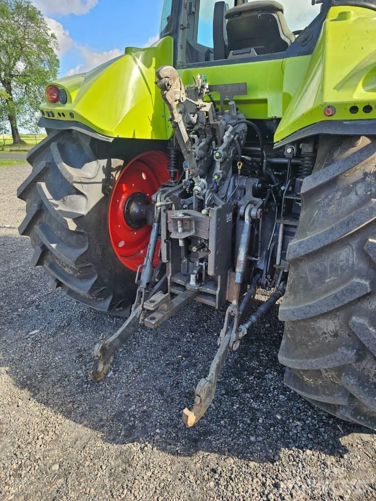 CLAAS ARION 630 CIS Traktoren