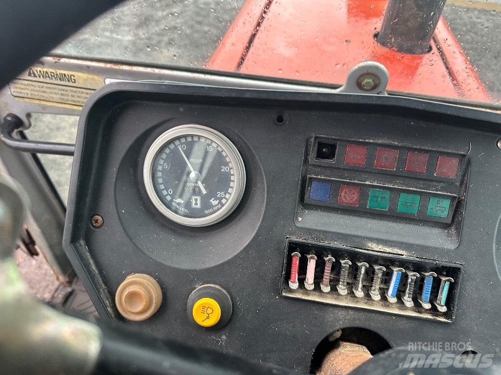 Massey Ferguson 690 Traktoren