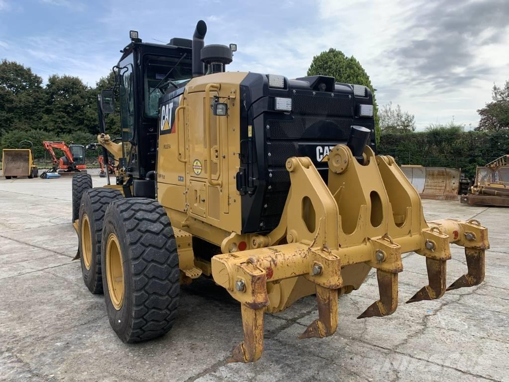 CAT 120 M 2 Grader