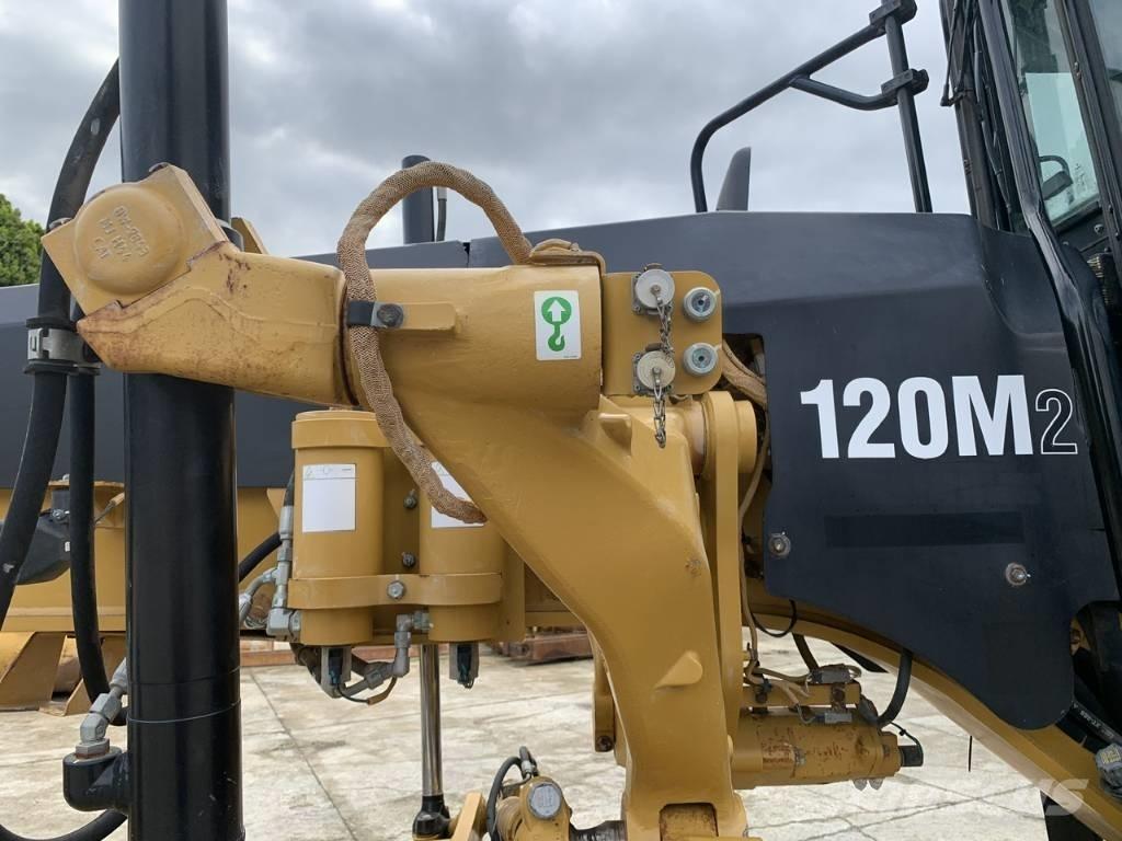 CAT 120 M 2 Grader