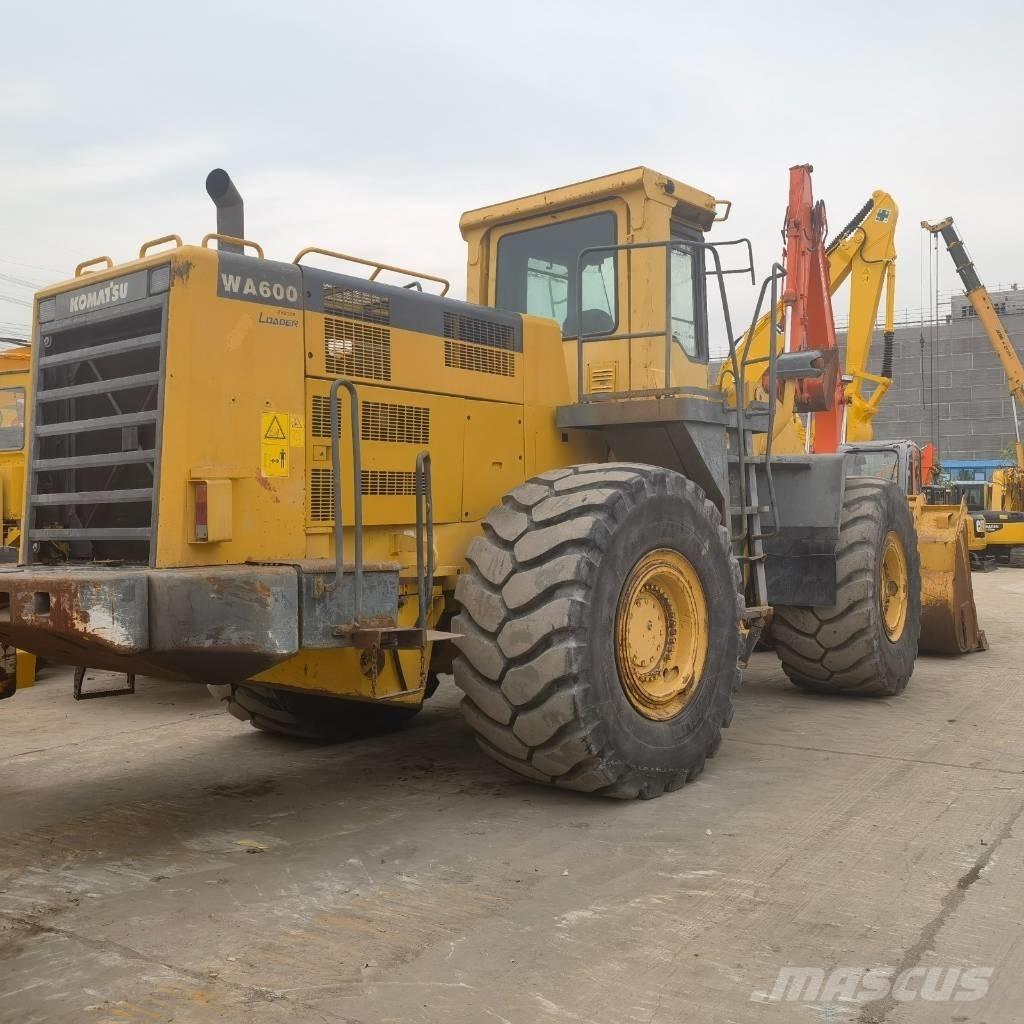 Komatsu WA 600-6 Radlader
