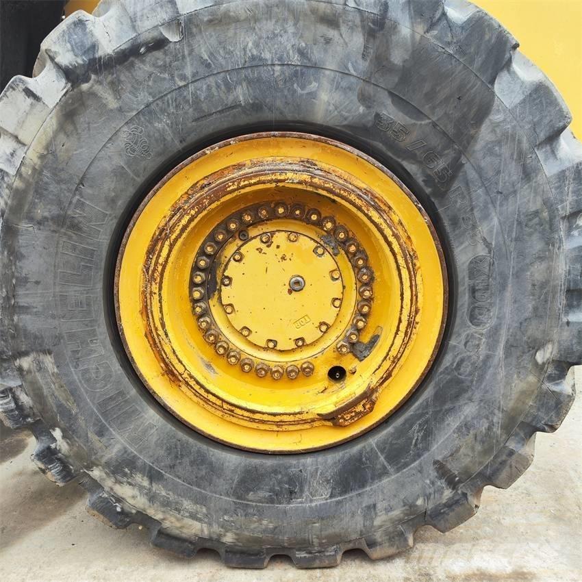 Komatsu WA 600-6 Radlader