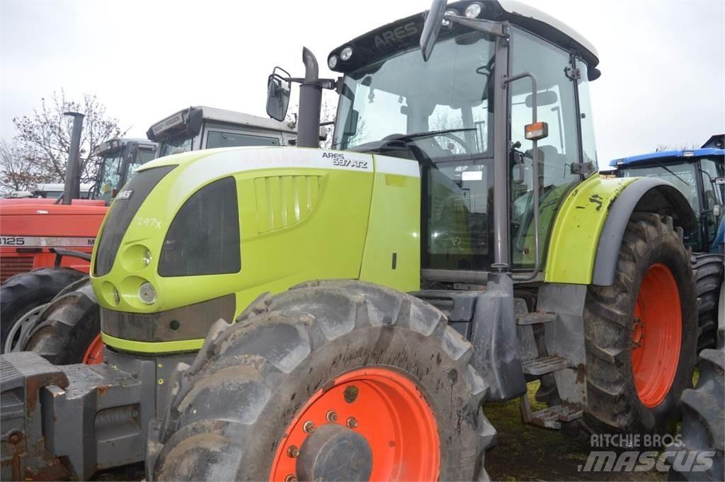 CLAAS Ares 697 ATZ Traktoren