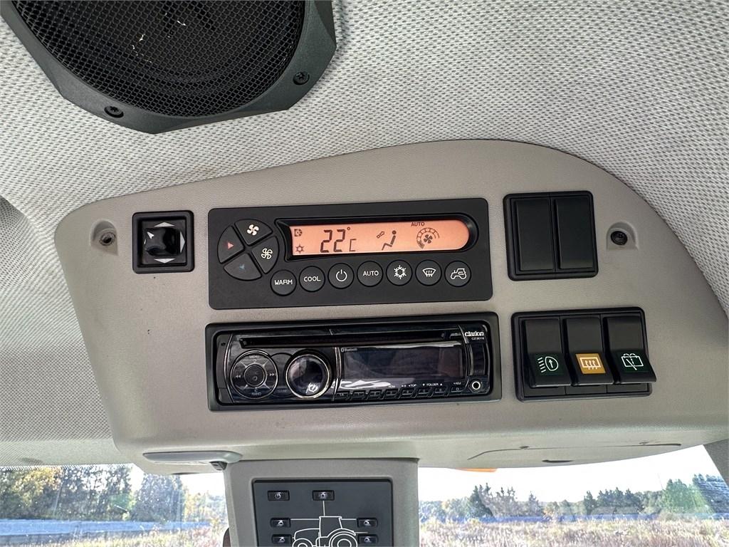 CLAAS Axion 840 Traktoren