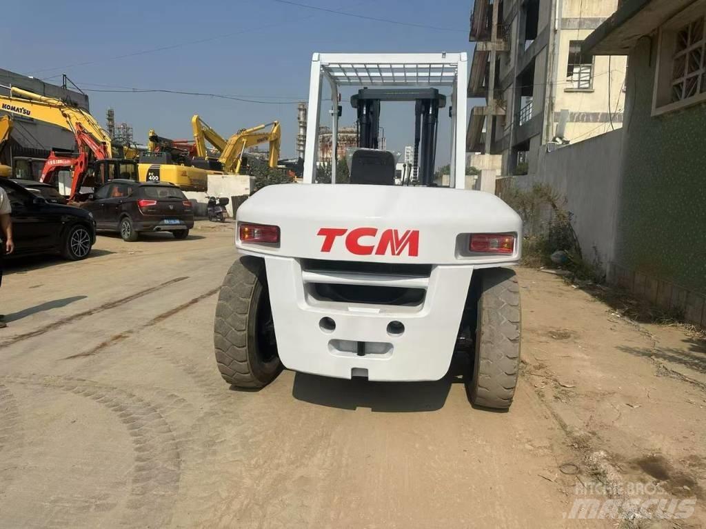 TCM FD 100 Z8 Teleskoplader