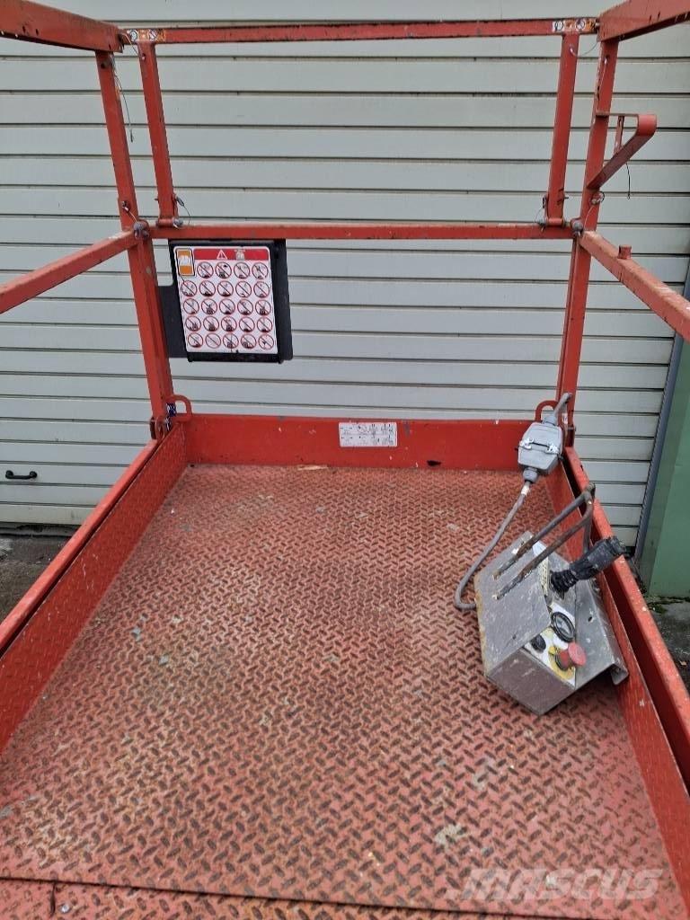 SkyJack SJ III 4632 Scheren-Arbeitsbühnen