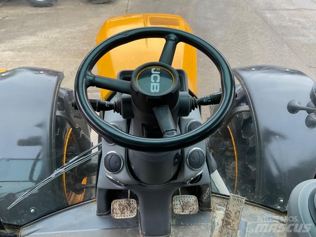 JCB Fastrac 4220 Traktoren