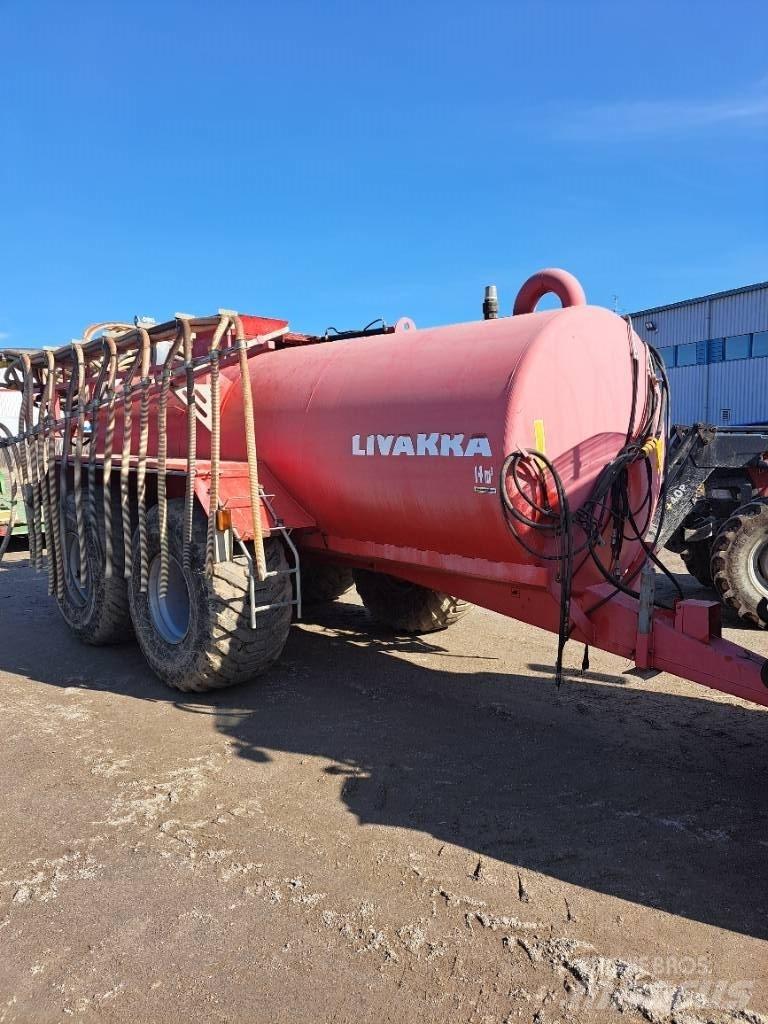 Livakka 14 m3 Gülletankwagen
