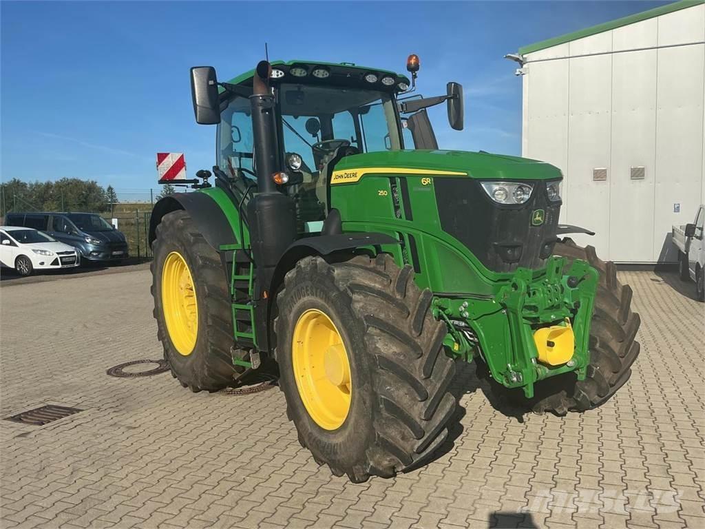 John Deere 6R 250 Traktoren