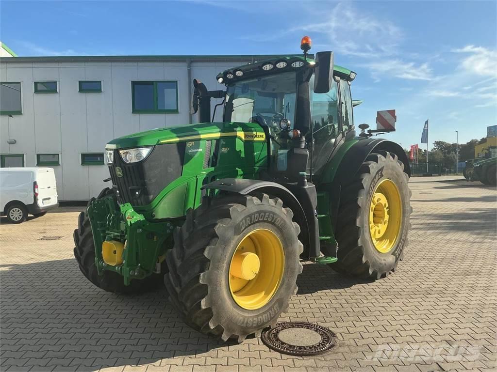 John Deere 6R 250 Traktoren