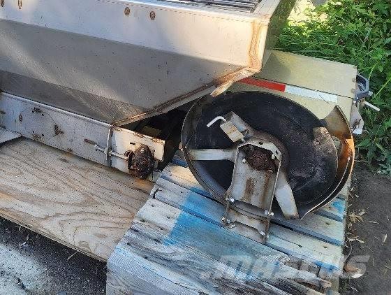 Fischer STEEL CASTER Sand- und Salzstreuer