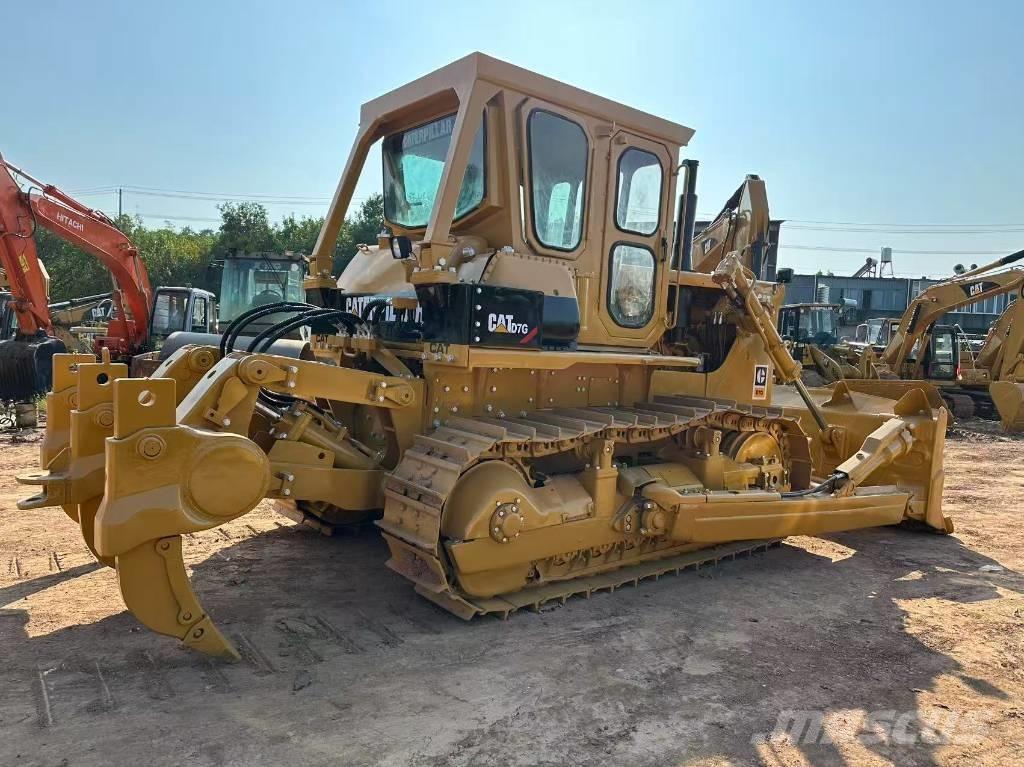 CAT D7G Bulldozer