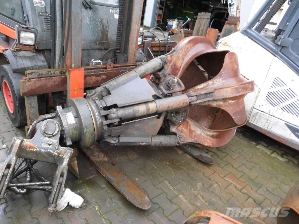 Fuchs MHL 320 Materialumschlag