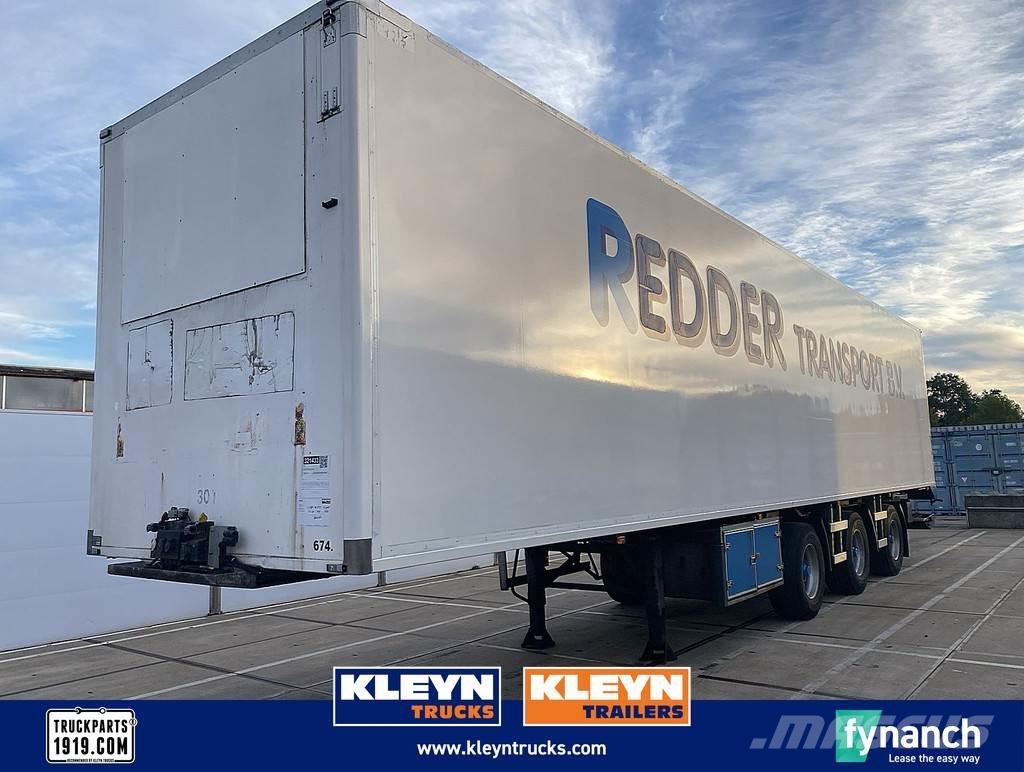 Pacton R3-001 Kofferauflieger