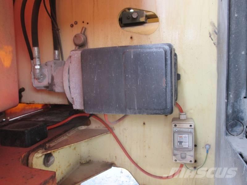 JLG 460 SJ Teleskopbühnen