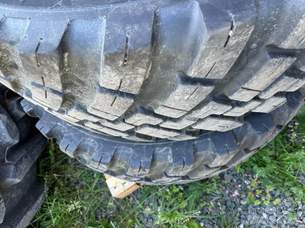 BKT 480/65 R28 IND Reifen
