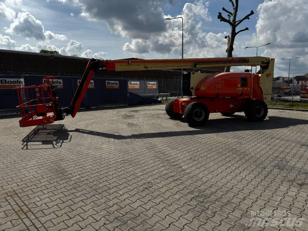 JLG 800AJ Gelenkteleskoparbeitsbühnen
