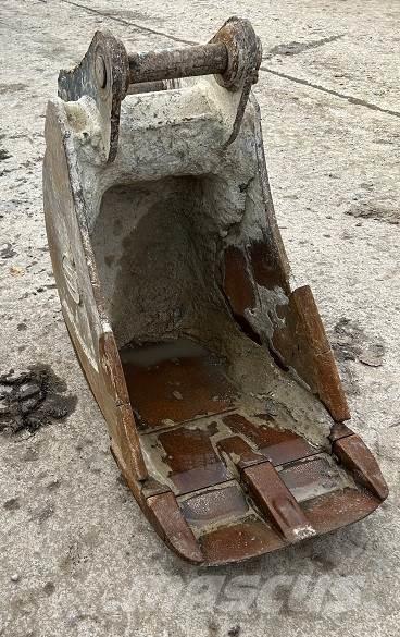  2' BUCKET, 65mm PINS Schaufeln