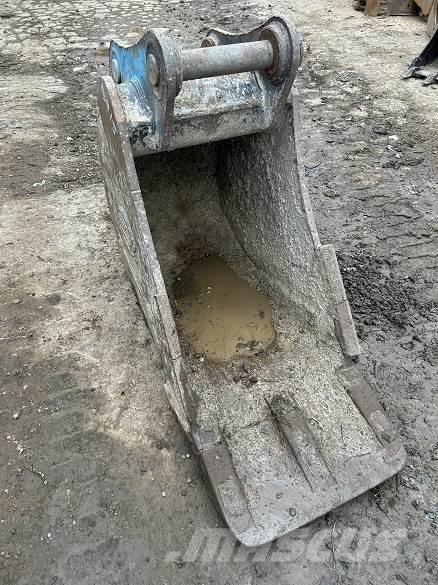  2' BUCKET, 65mm PINS Schaufeln