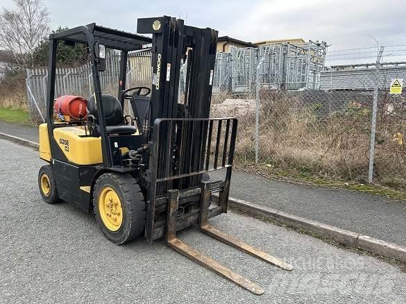 Daewoo G25E-3 Sonstige Baumaschinen