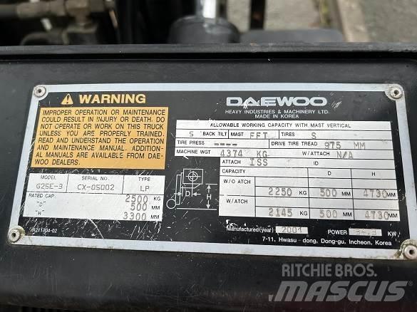 Daewoo G25E-3 Sonstige Baumaschinen