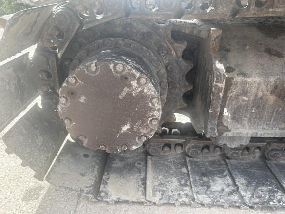 Hitachi ZX225 Raupenbagger