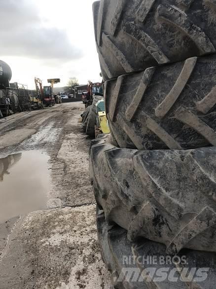  TYRES Reifen