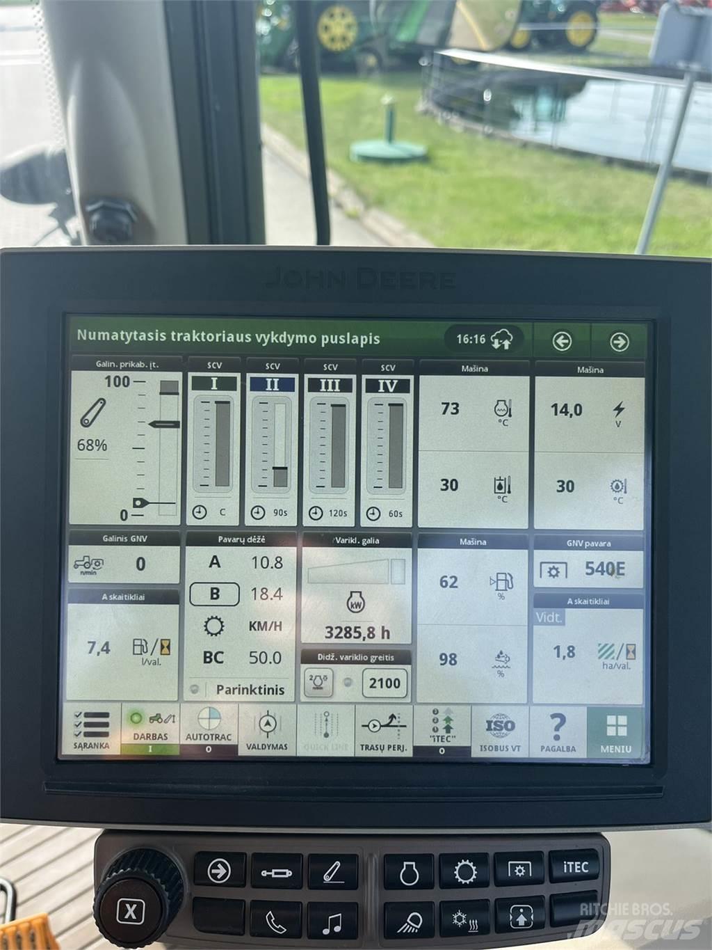 John Deere 6215R Traktoren