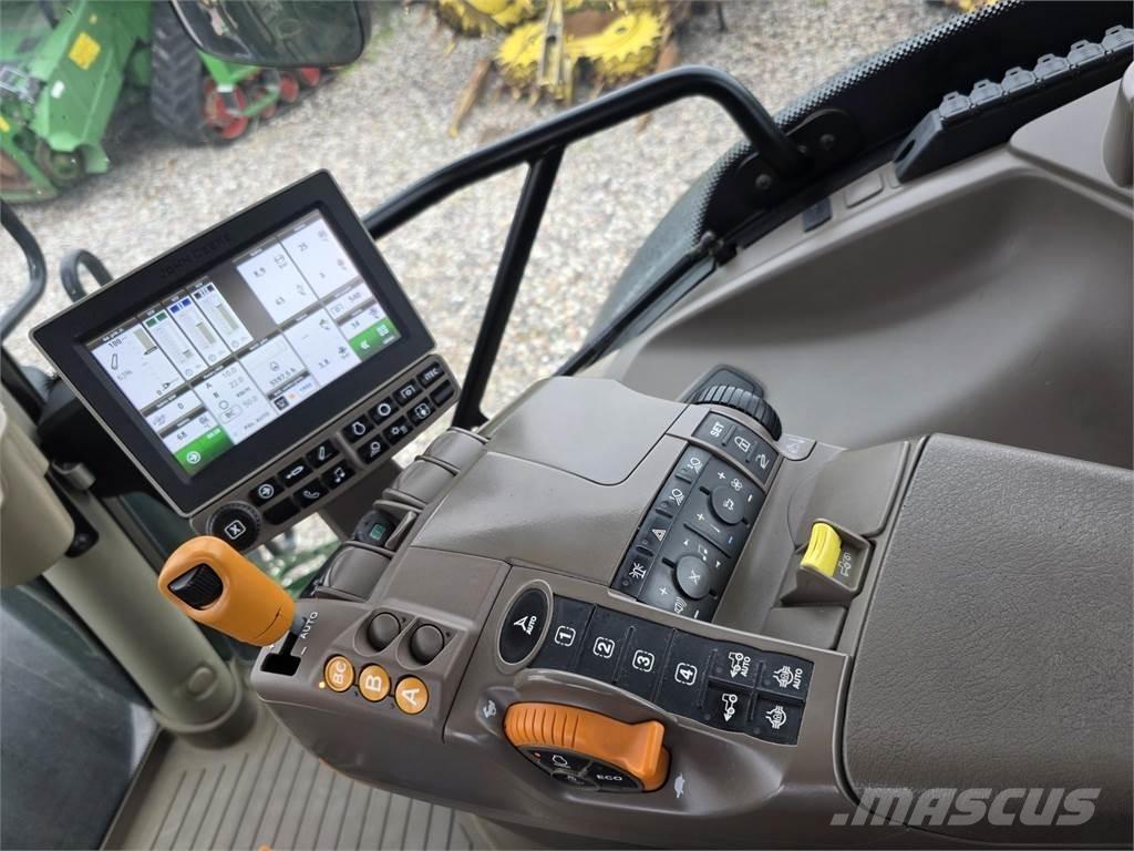 John Deere 6215R Traktoren