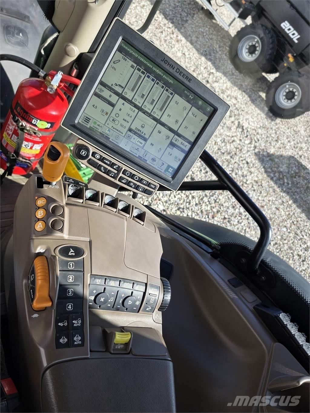 John Deere 6215R Traktoren
