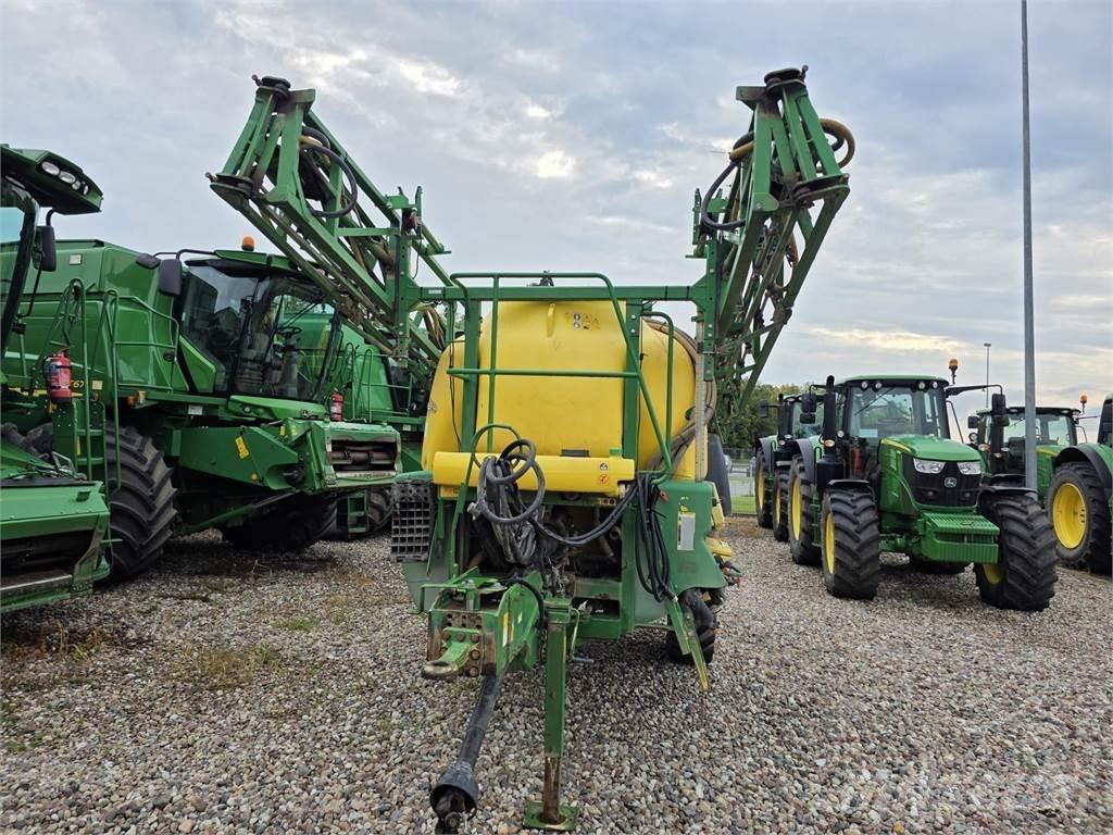 John Deere 740 Anhängespritzen