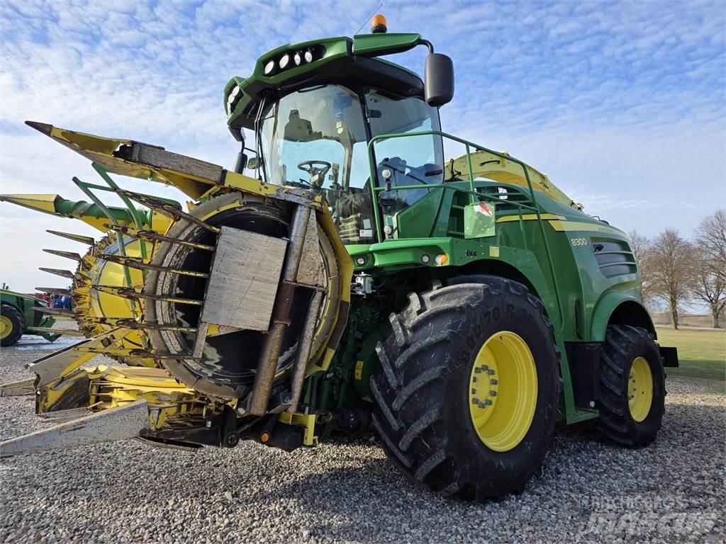 John Deere 8300 Selbstfahrende Häcksler