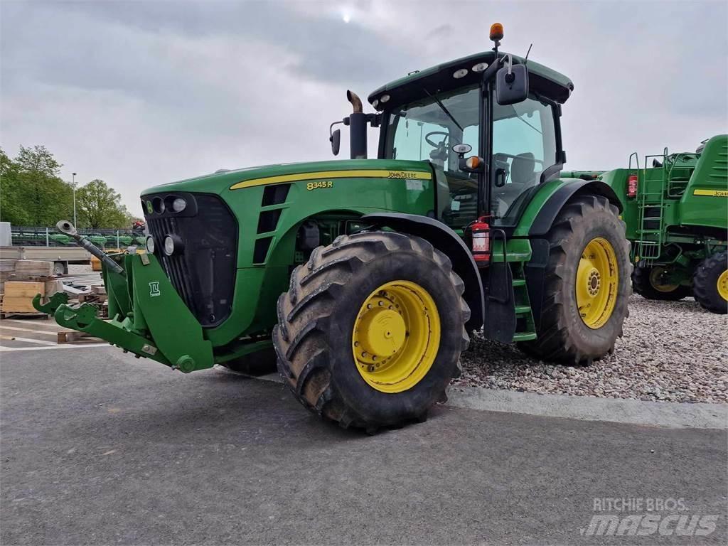 John Deere 8345R Traktoren