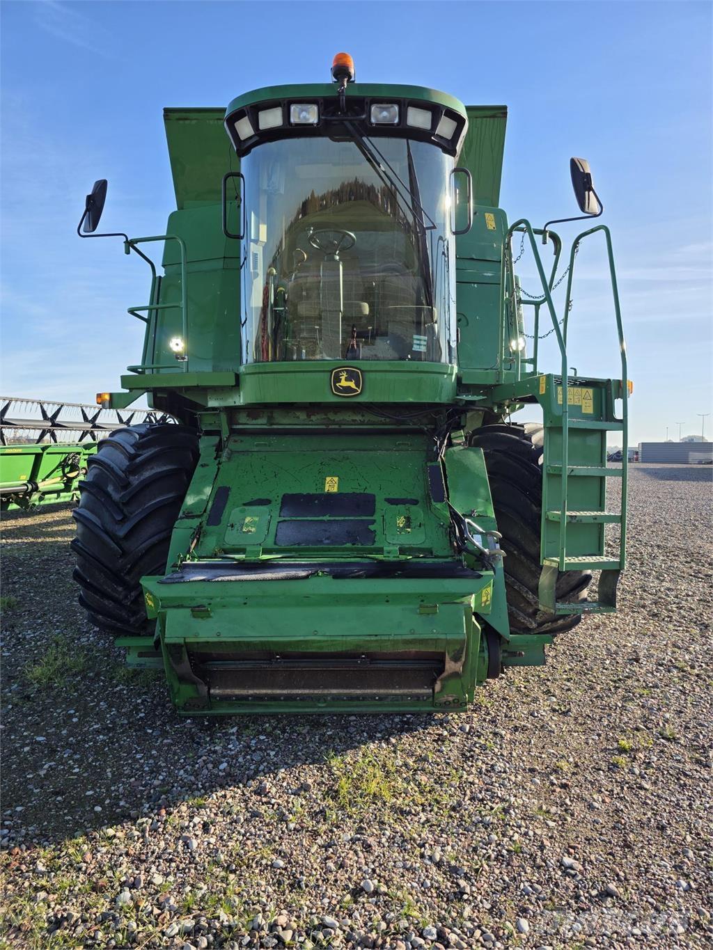 John Deere 9680 WTS Mähdrescher
