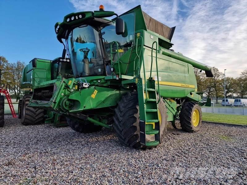 John Deere T660 Mähdrescher