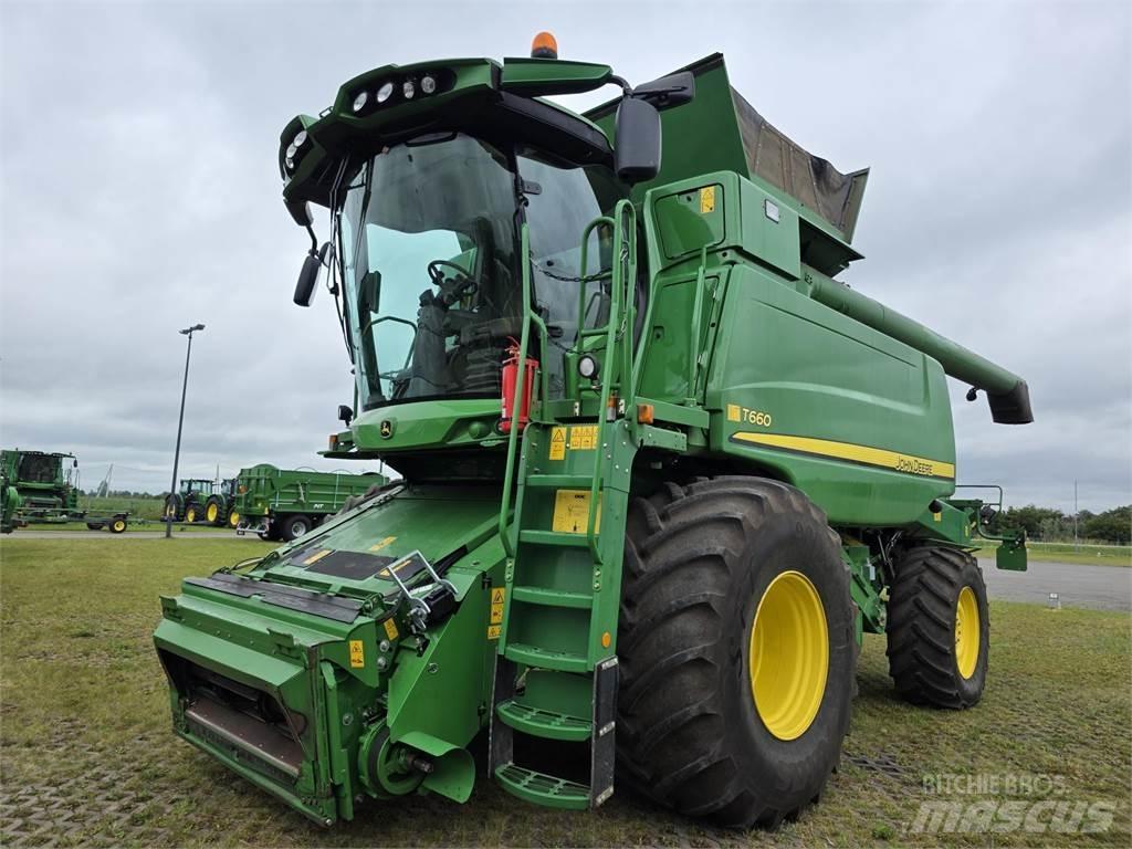 John Deere T660 Mähdrescher
