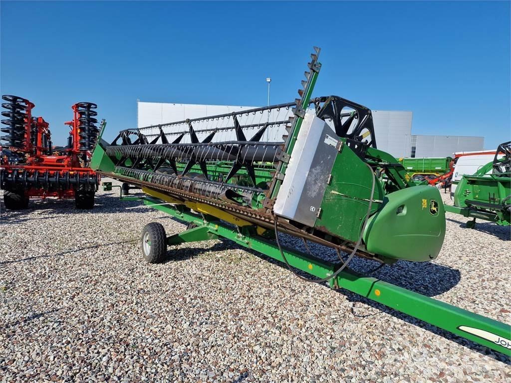 John Deere T670 Mähdrescher
