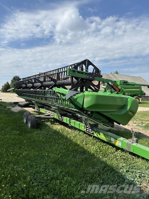 John Deere T670 Mähdrescher