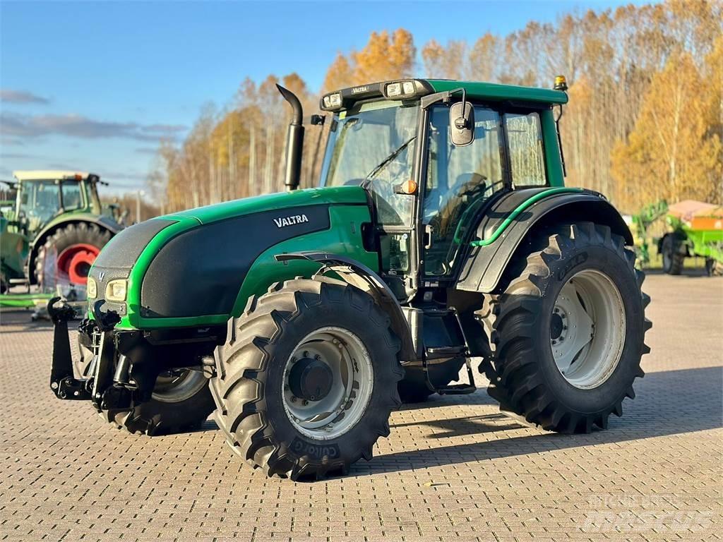 Valtra T171C Traktoren