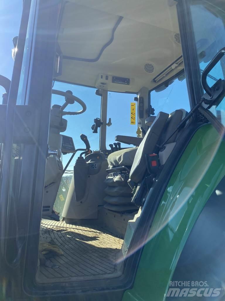 John Deere 6120M Traktoren