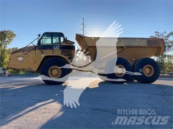 CAT 740 Dumper - Knickgelenk